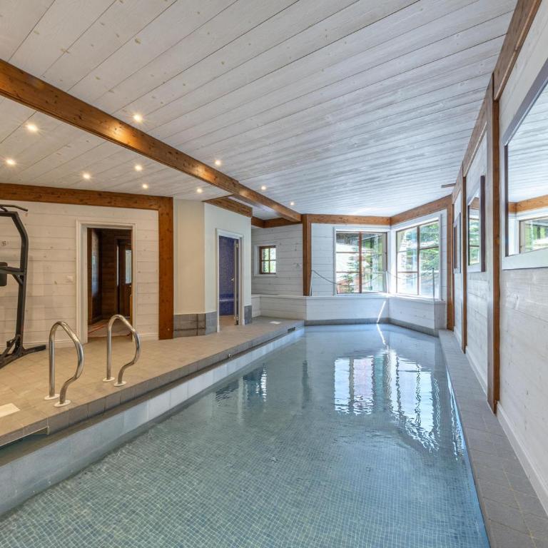 Appartement de luxe avec piscine, parking et WIFI à Val-d'Isère - FR-1-694-109 - Appartement - 17