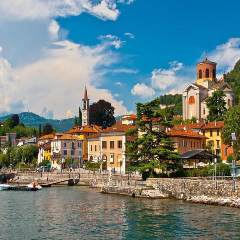 Spacious Apartment in Luino for 5 - One-Bedroom Apartment - 22