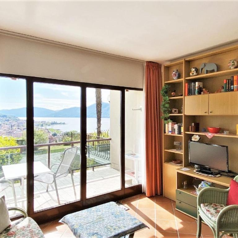 Spacious Apartment in Luino for 5 - One-Bedroom Apartment - 19