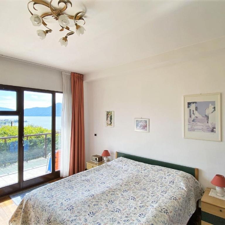 Spacious Apartment in Luino for 5 - One-Bedroom Apartment - 9