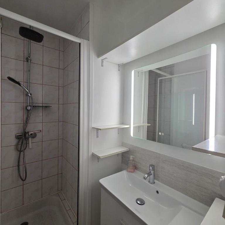 Caen Centre - Port de Plaisance - Proche Gare - Appartamento con 2 Camere da Letto - 3