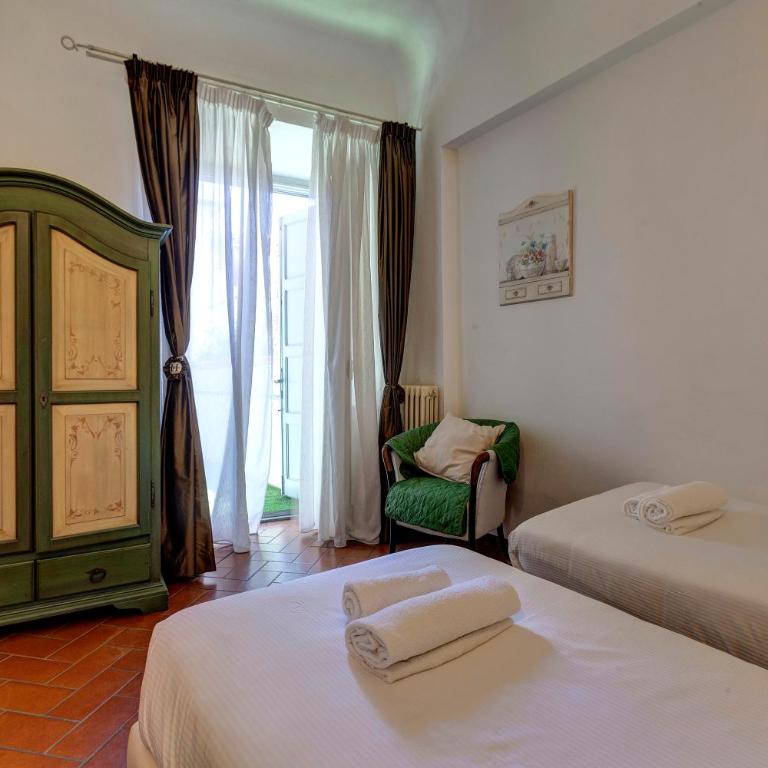 Dimora San Giorgio - Two-Bedroom Apartment with Terrace - 9