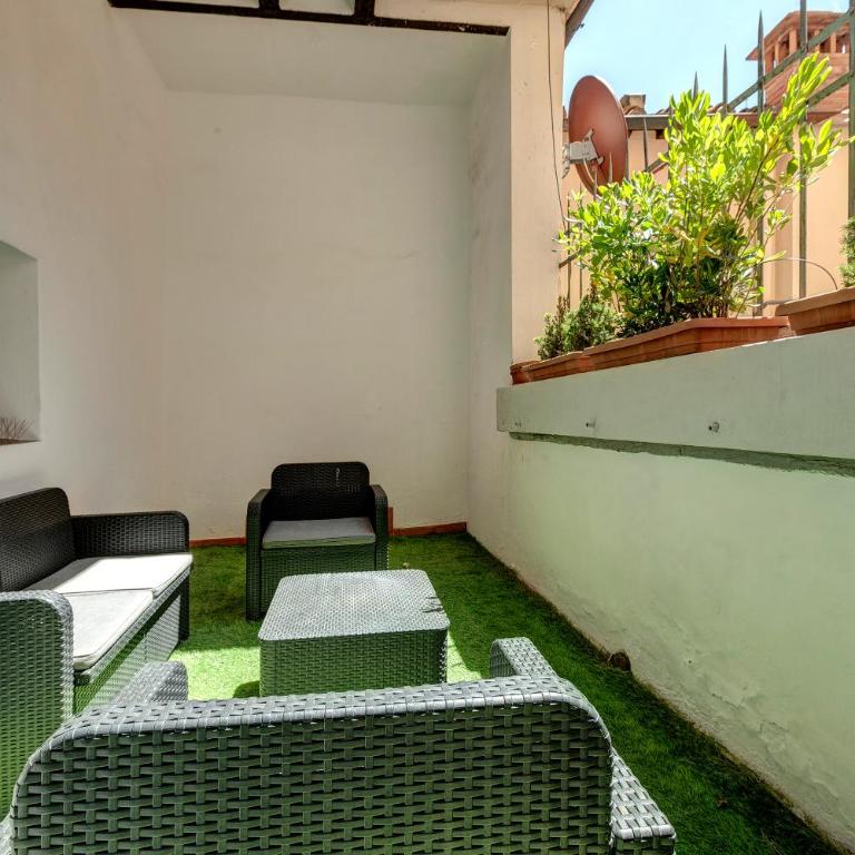 Dimora San Giorgio - Two-Bedroom Apartment with Terrace - 10