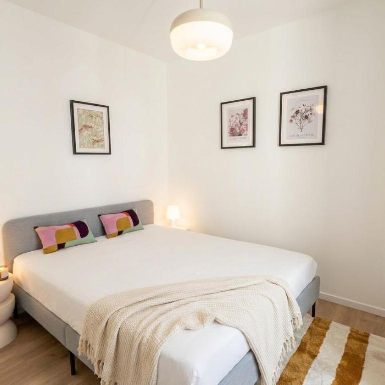 FurtiveStay - Sentier - Ponceau 2 - One-Bedroom Apartment - 3