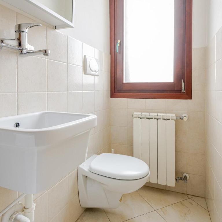 ELEGANT AND WIDE FLAT 5 min FROM THE TRAIN STATION - Appartamento con 2 Camere da Letto - 14
