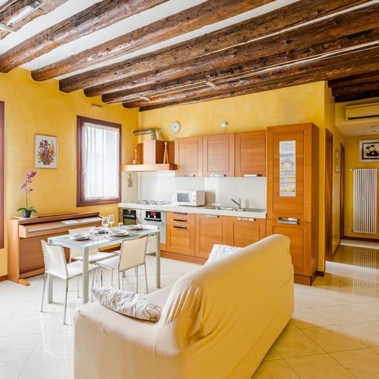 ELEGANT AND WIDE FLAT 5 min FROM THE TRAIN STATION - Appartamento con 2 Camere da Letto - 18