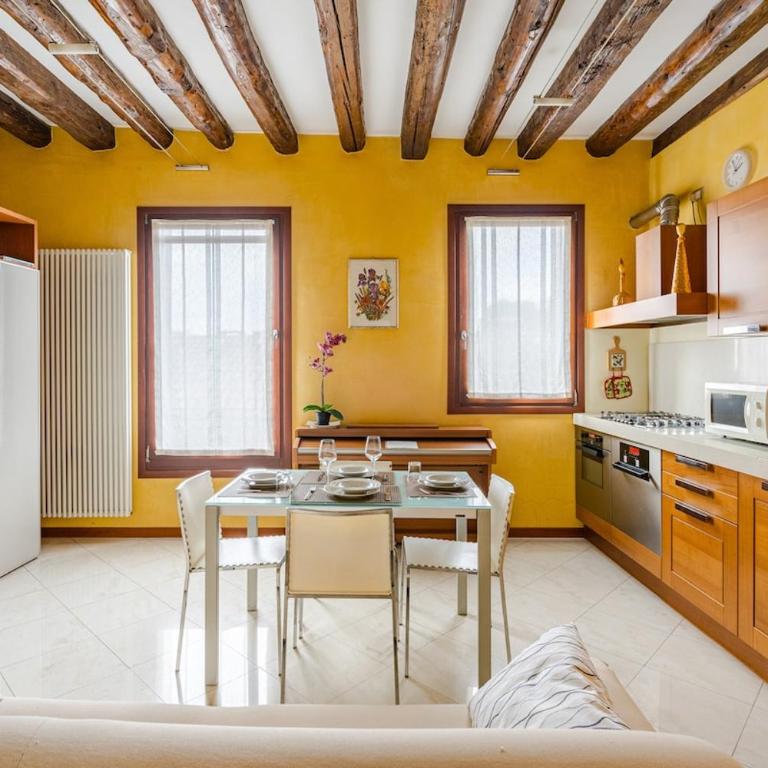 ELEGANT AND WIDE FLAT 5 min FROM THE TRAIN STATION - Appartamento con 2 Camere da Letto - 34