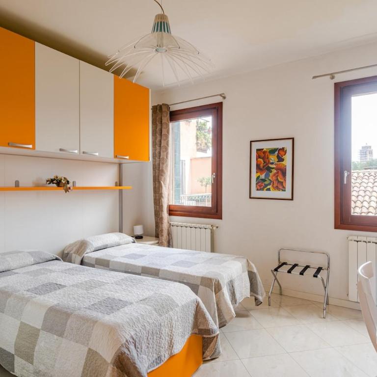 ELEGANT AND WIDE FLAT 5 min FROM THE TRAIN STATION - Appartamento con 2 Camere da Letto - 41