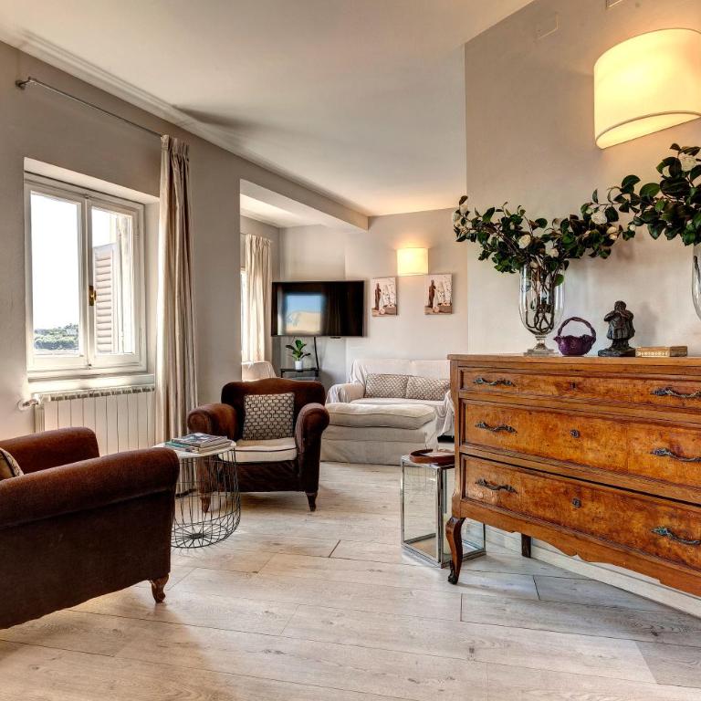 Dimora San Giorgio - Three-Bedroom Deluxe Apartment - 4