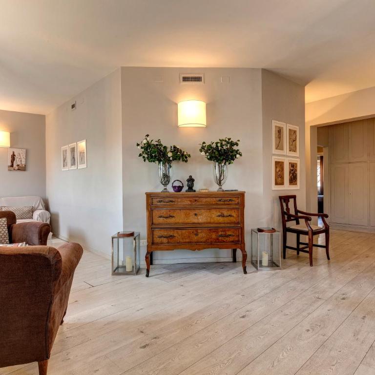 Dimora San Giorgio - Three-Bedroom Deluxe Apartment - 7