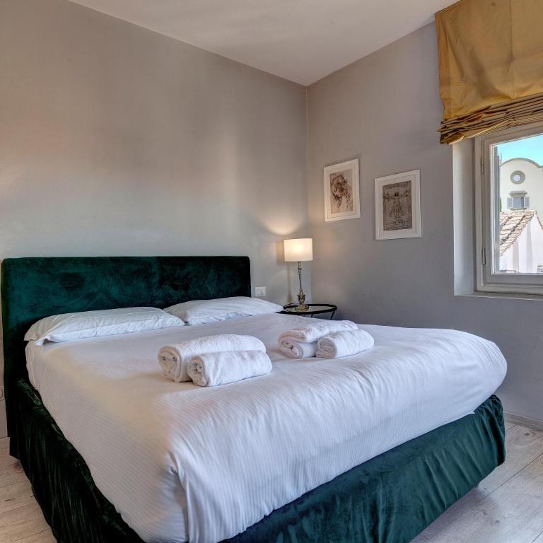 Dimora San Giorgio - Three-Bedroom Deluxe Apartment - 9