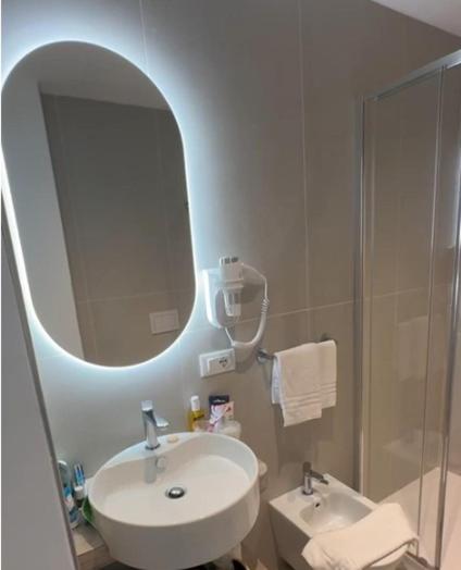Hotel Nizza Frontemare Superior 3 Stelle - Flexibles Zimmer - 1