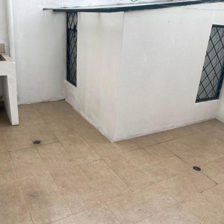 Departamento Amplio en El sur de Cuenca - Two-Bedroom Apartment - 4