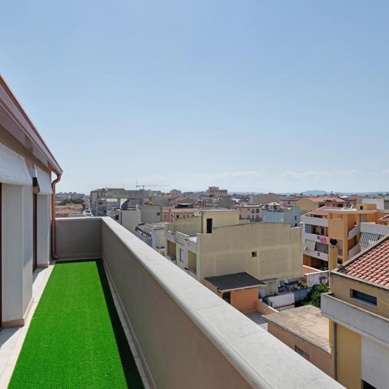 AgoRattico - Appartamento Deluxe con 2 Camere da Letto e Balcone - 26