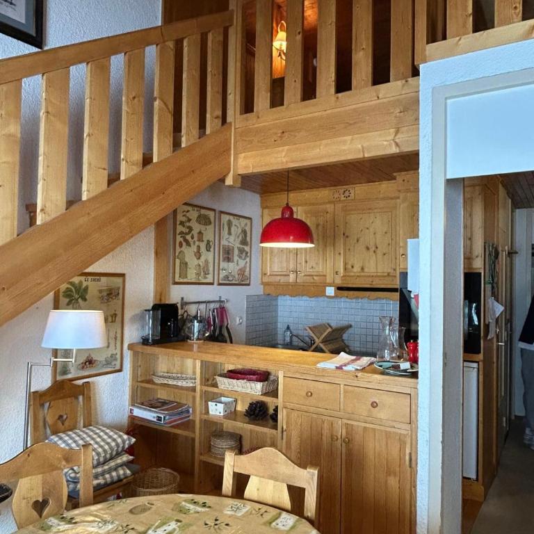 Ski-in Ski-out Apartment in Meribel Mottaret, Trois Vallees - Appartement 3 Chambres - 3
