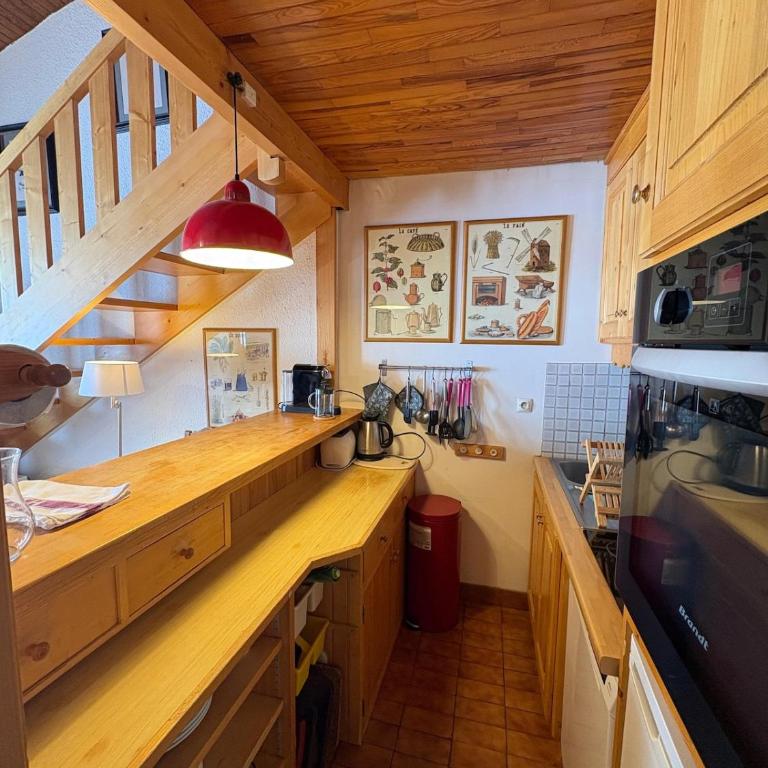 Ski-in Ski-out Apartment in Meribel Mottaret, Trois Vallees - Appartement 3 Chambres - 5