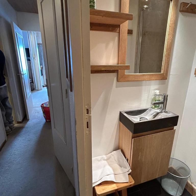 Ski-in Ski-out Apartment in Meribel Mottaret, Trois Vallees - Appartement 3 Chambres - 43