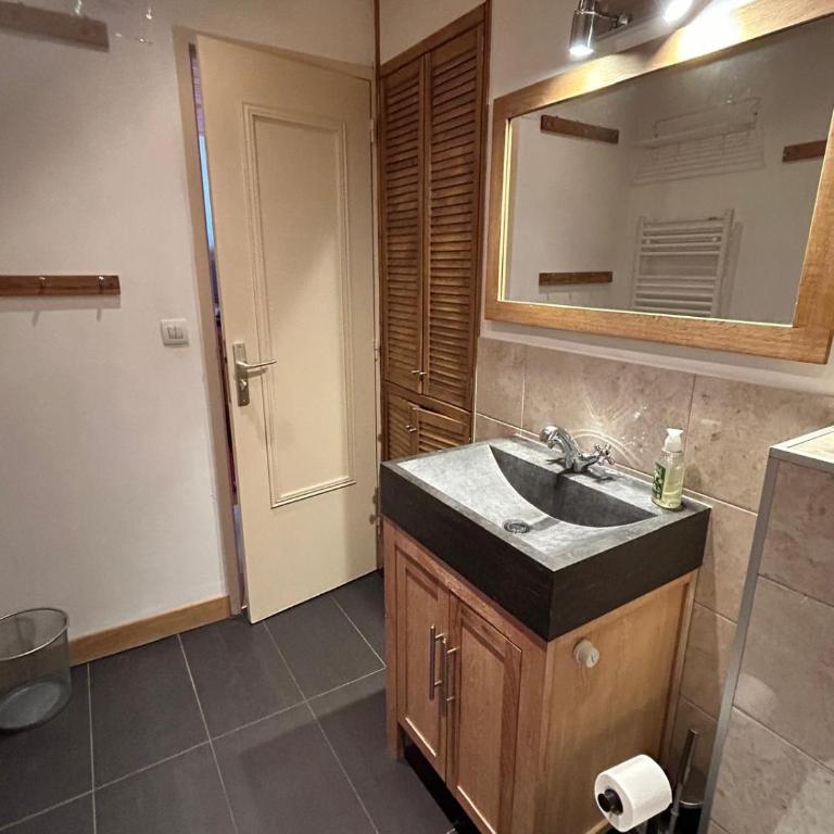 Ski-in Ski-out Apartment in Meribel Mottaret, Trois Vallees - Appartement 3 Chambres - 51