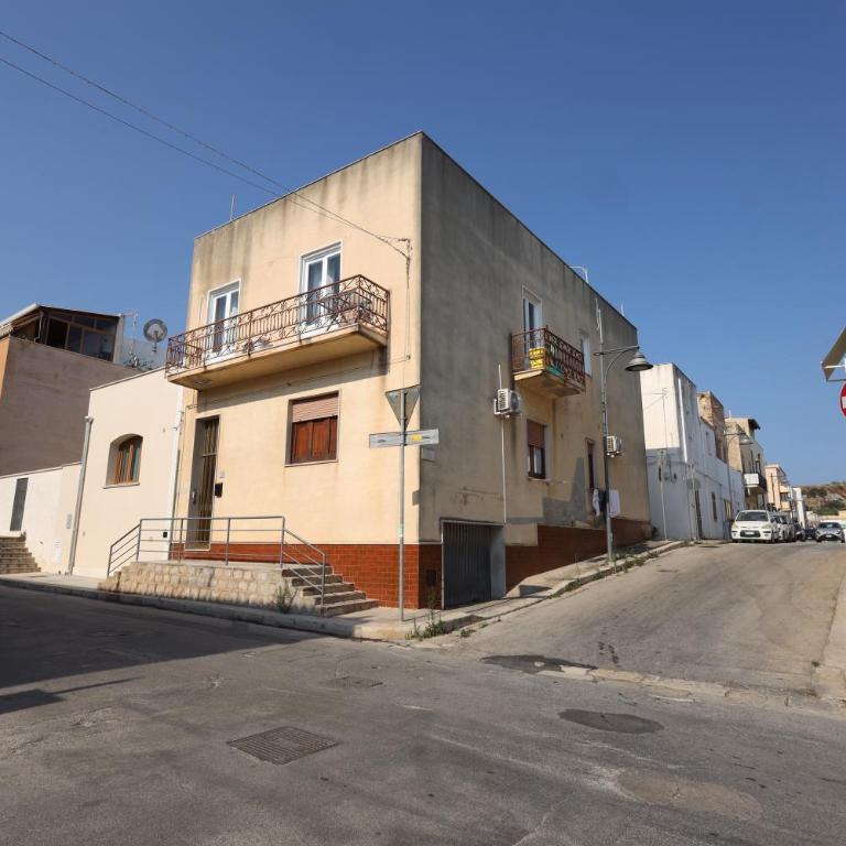 Arimondi 100 - Two-Bedroom Apartment - 63