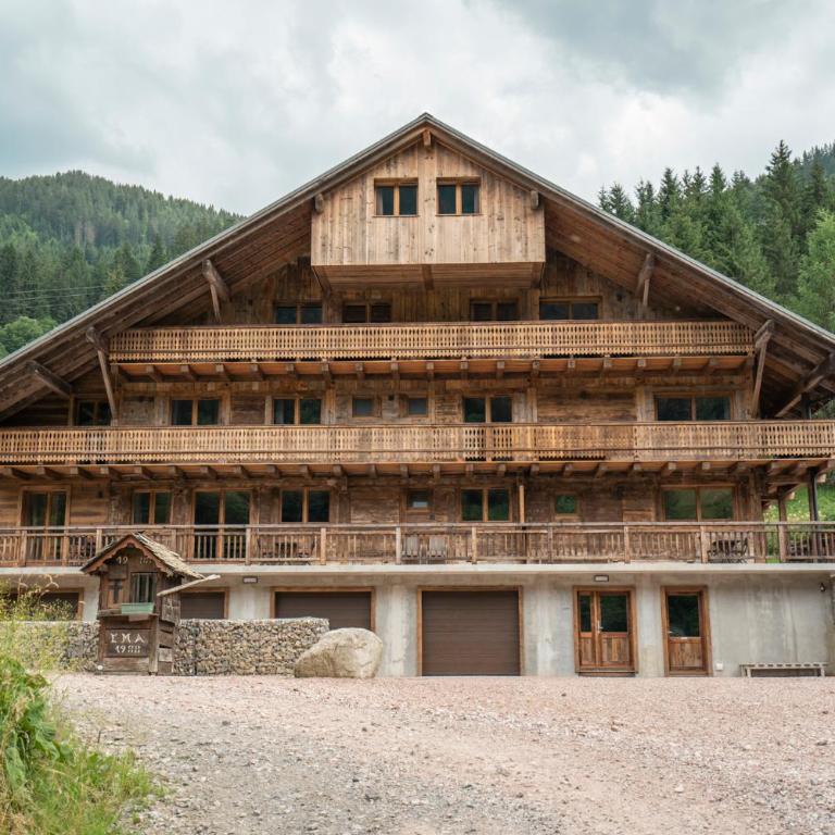 CHALET LES CERFS - Appartement 2 Chambres avec Vue sur la Montagne - 1