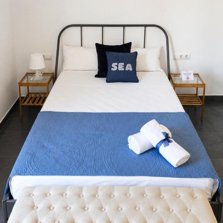 Apartments near Ramblas - Only for stays over 32 days - Apartamento con balcón - 10