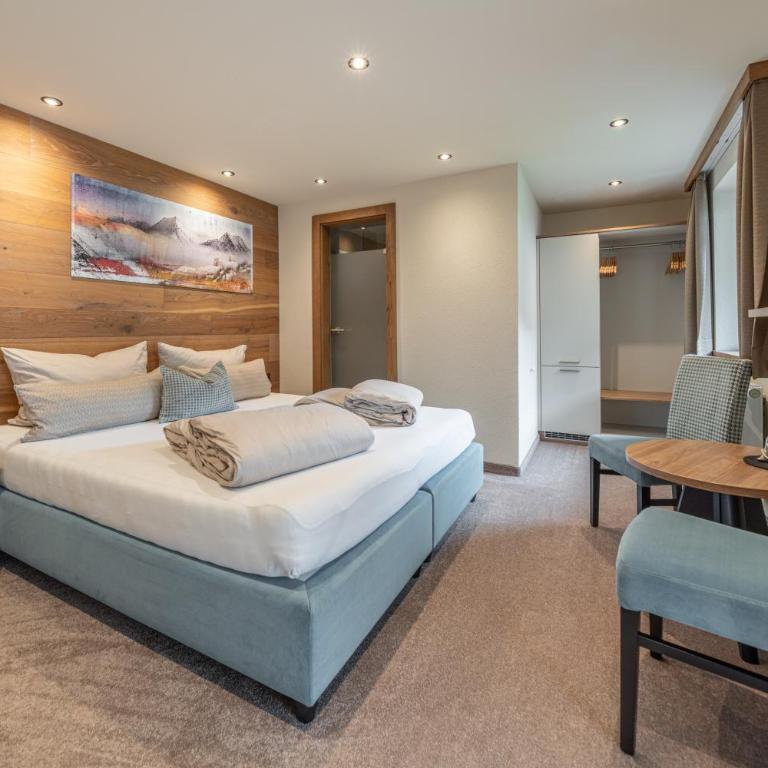Garni Ötztal ROOMS & APARTS - Doppelzimmer mit Balkon - 1