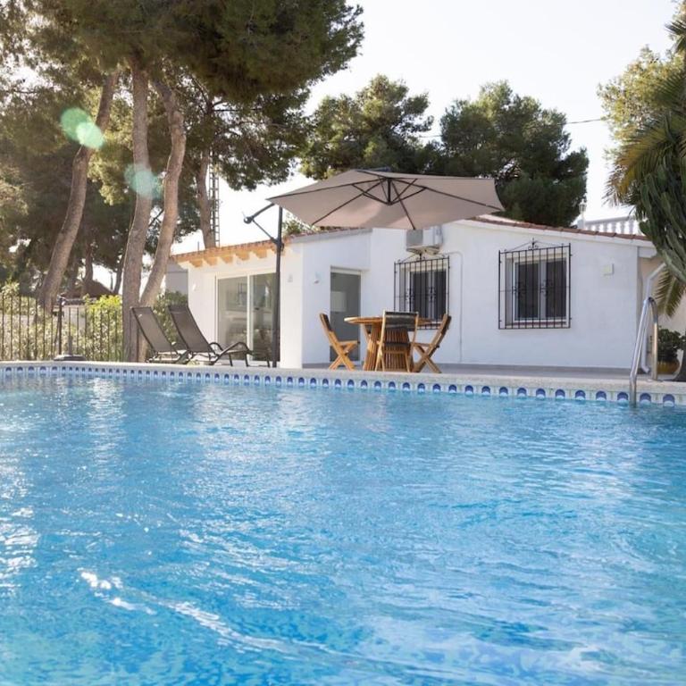 Casa Clemence, private pool, by Theka Services - Casa de 3 dormitorios - 17