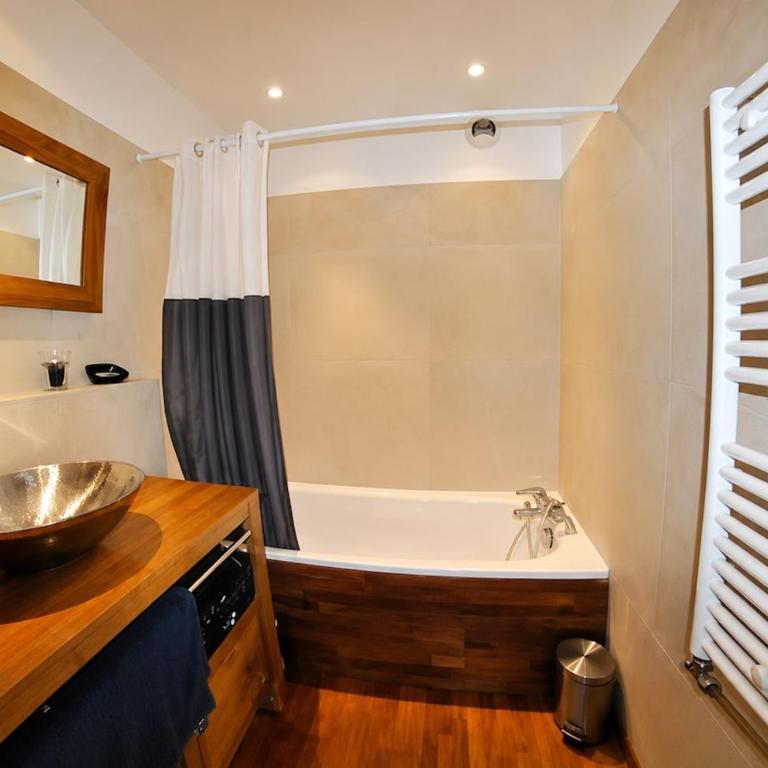 1 bedroom flat 4pers - nearby Mouratoglou Academy - Appartement 1 Chambre - 6