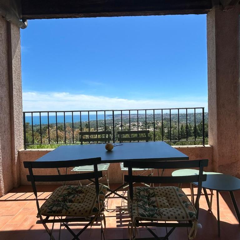 Apartment with sea view in Provence, private residence Les Hauts de Vaugrenier - Appartement 1 Chambre - 38