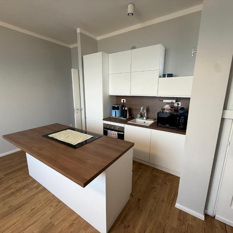 La finestra sul mare - appartamento vista mare con piscina - One-Bedroom Apartment - 10