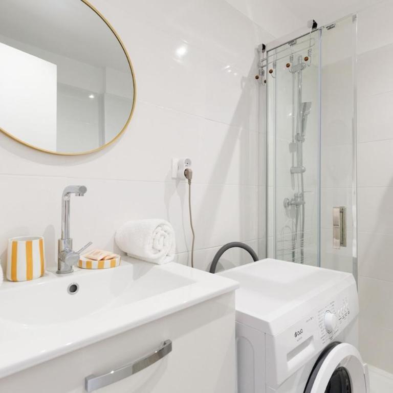 Upstays Studio 28m2 Balcony AC - Appartement 1 Chambre - 16