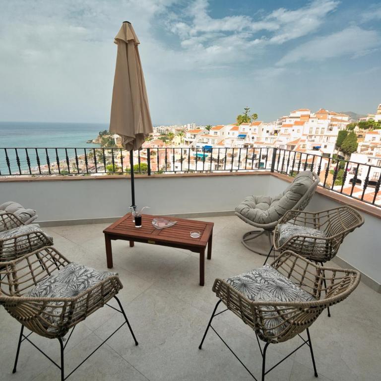 Villa Azahara - Villa with Sea View - 37