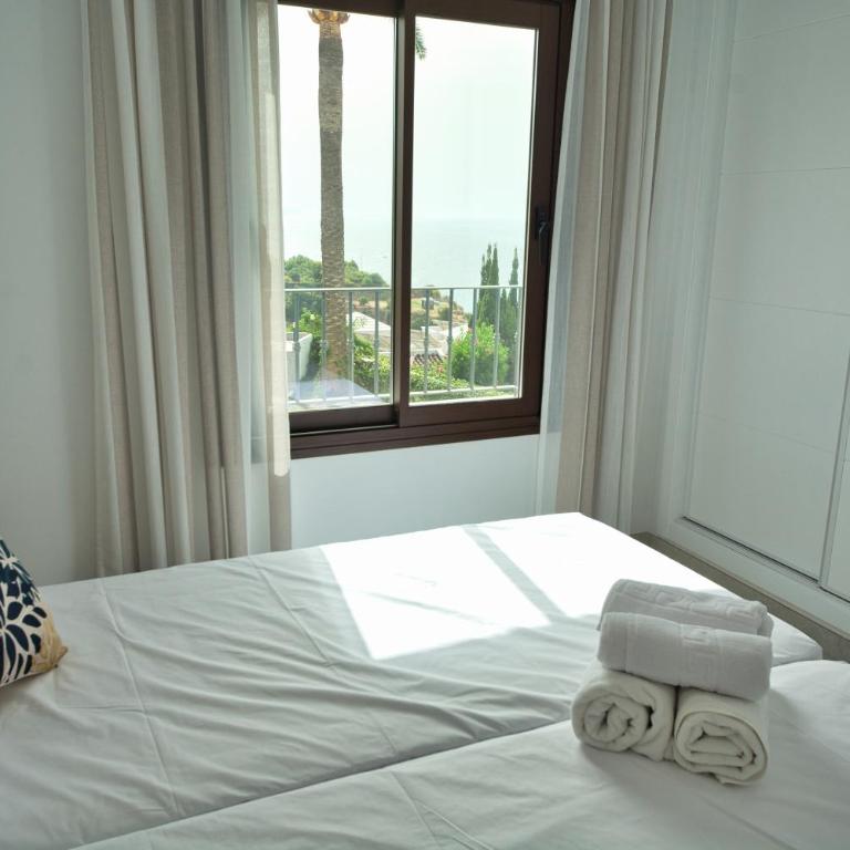 Villa Azahara - Villa with Sea View - 36