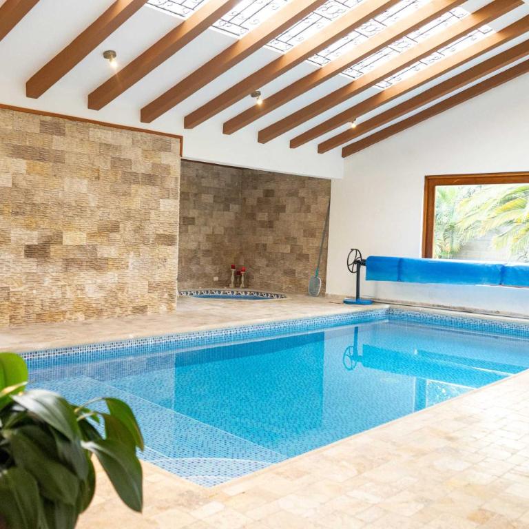 BUHO Luxury Guayllabamba Home BBQ Jacuzzi Pool - Casa de 6 dormitorios - 43