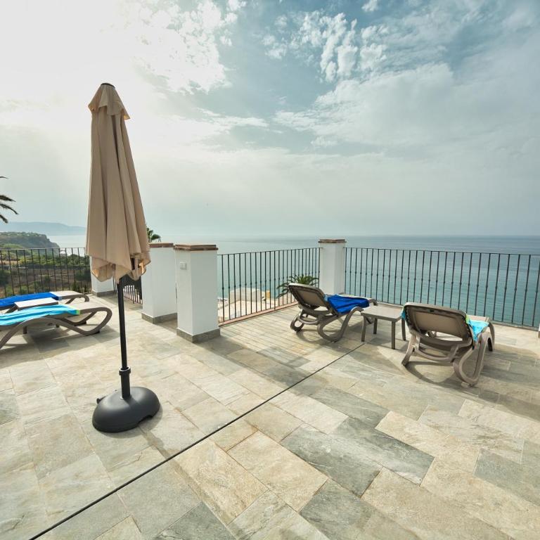 Villa Azahara - Villa with Sea View - 42