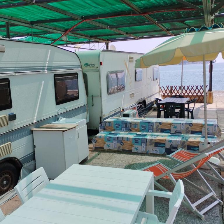 Camping Sole - Caravan - Second Row - 2