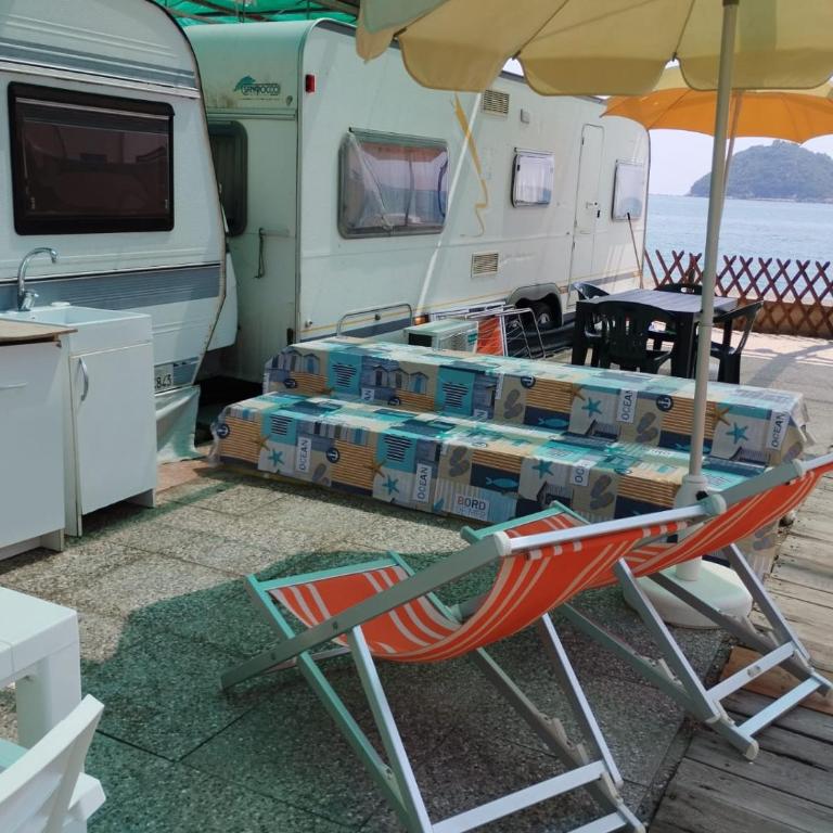 Camping Sole - Caravan - Second Row - 1