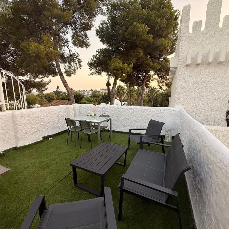Exclusiva penthouse en Puerto Banús, Marbella - Apartamento de 1 dormitorio - 24