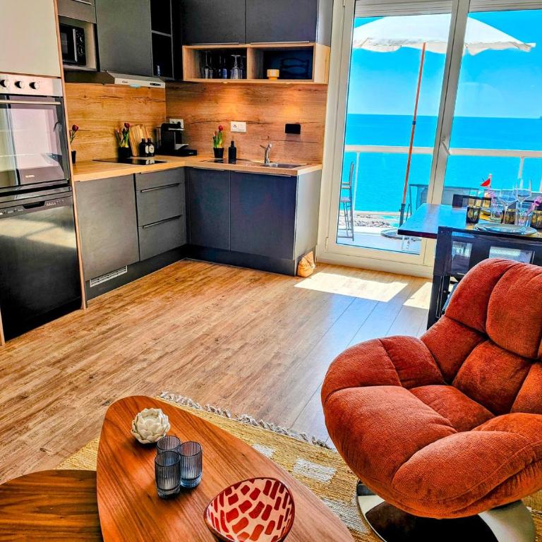 L'Horizon Bleu, Superbe Vue Mer, Piscine, Parking, Climatisation - Appartement 1 Chambre - Vue sur Mer - 1