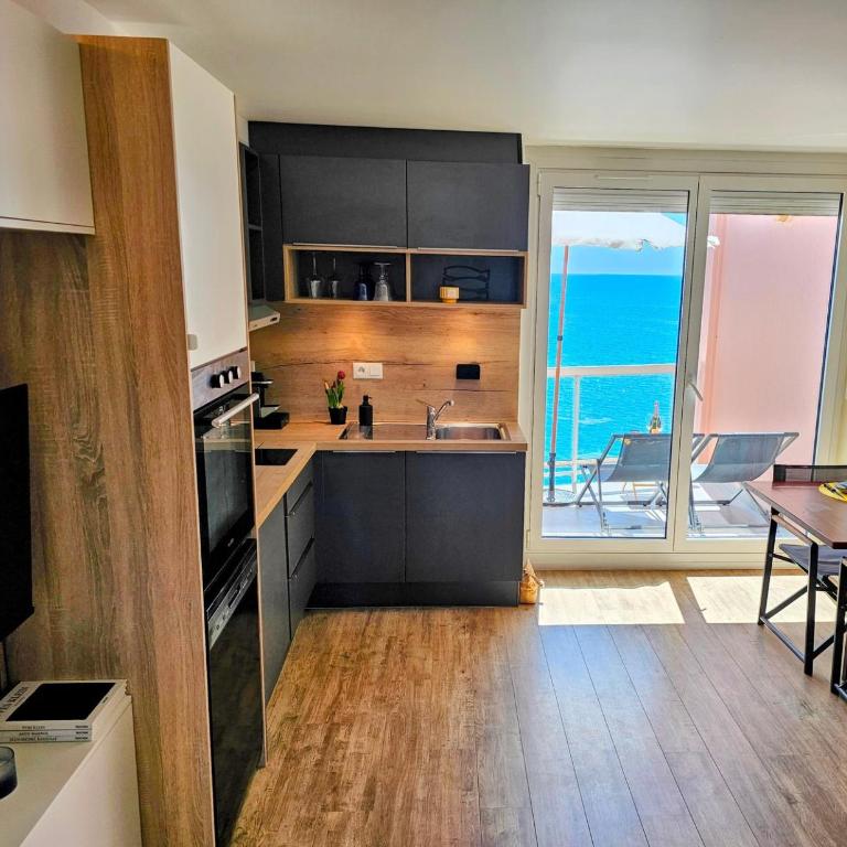 L'Horizon Bleu, Superbe Vue Mer, Piscine, Parking, Climatisation - Appartement 1 Chambre - Vue sur Mer - 10