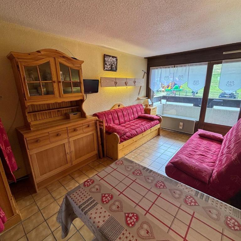 24 m2 cabine studio 4 personnes Les Gets - Appartamento con 1 Camera da Letto - 2