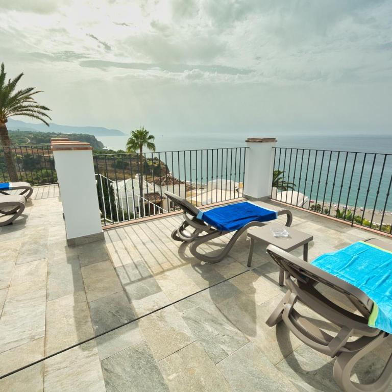 Villa Azahara - Villa with Sea View - 1