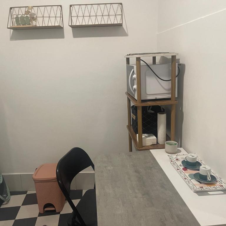 Carre d Or Elegant Studio 2 to 4 Guests 2 Min to the Beach - Studio avec mezzanine - 7