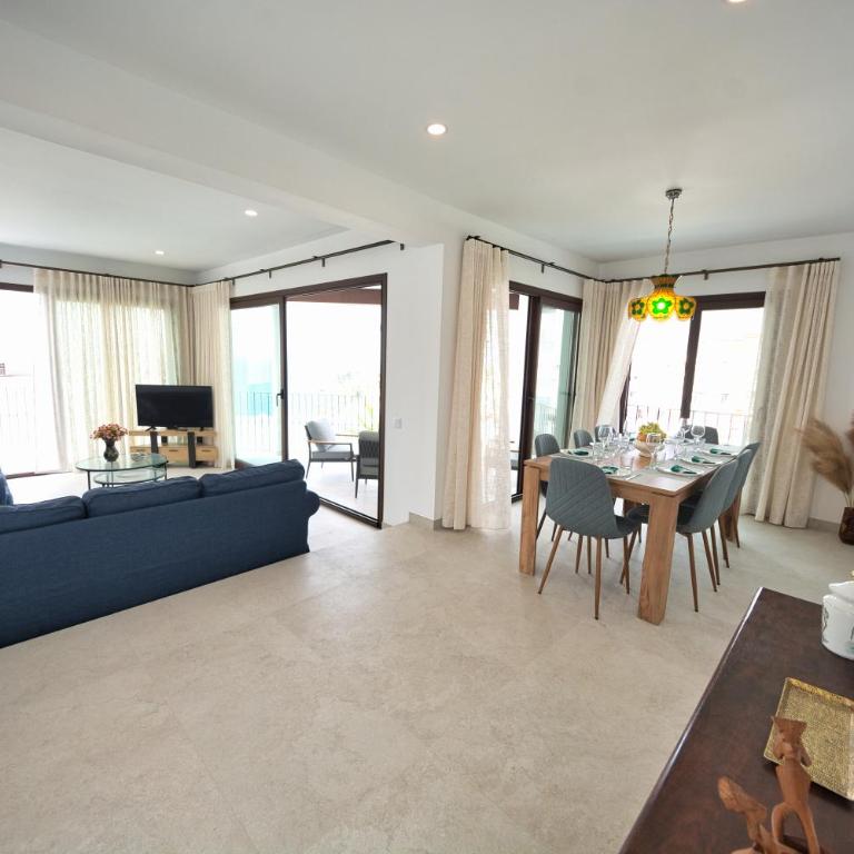 Villa Azahara - Villa with Sea View - 12