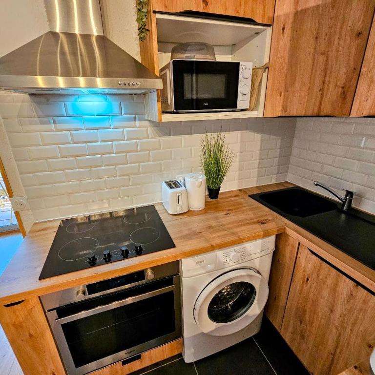 Le Berlioz, Renovated and private parking AC - Appartement avec Balcon - 7