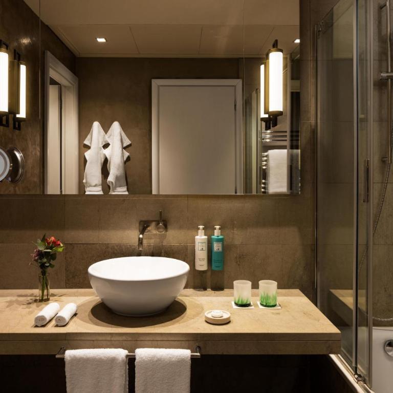 Porta Rossa Hotel Firenze, Colbert Collection - Bartolini Suite With Frescos - 6