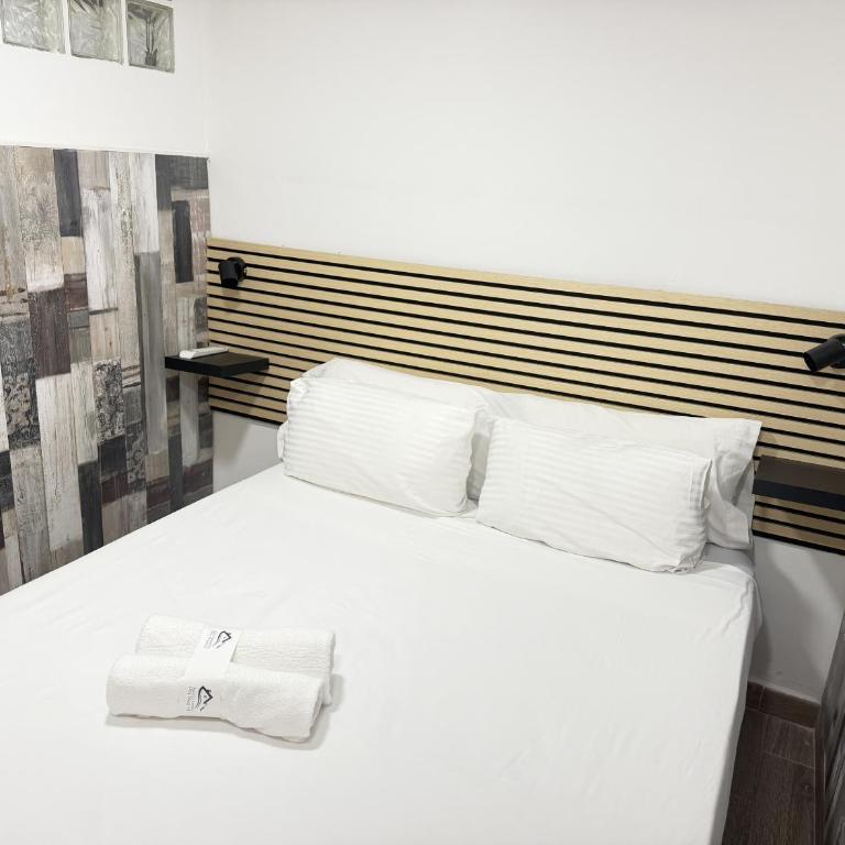 Apartamentos Day Madrid PLAZA DE ESPAÑA II - Apartment - 7