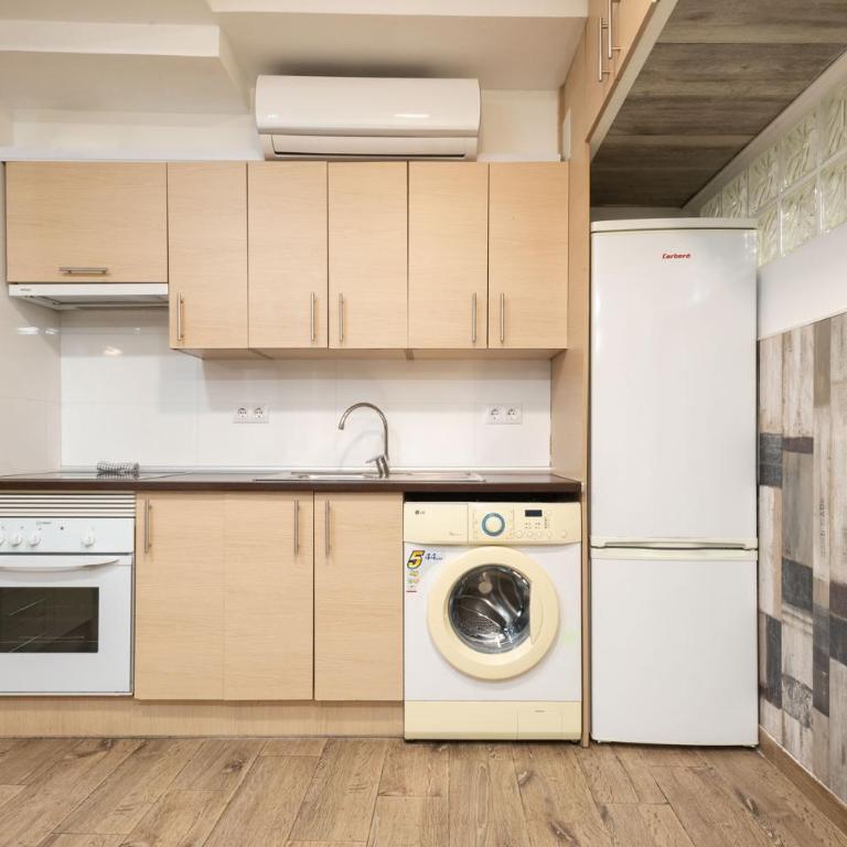 Apartamentos Day Madrid PLAZA DE ESPAÑA II - Apartment - 9