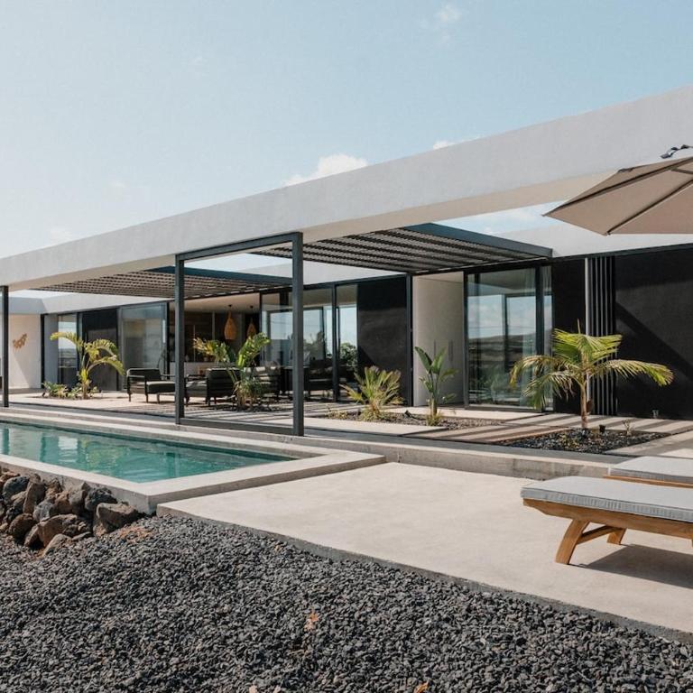 Villa Mango - 3 bedrooms - heated pool - Three-Bedroom Villa - 1