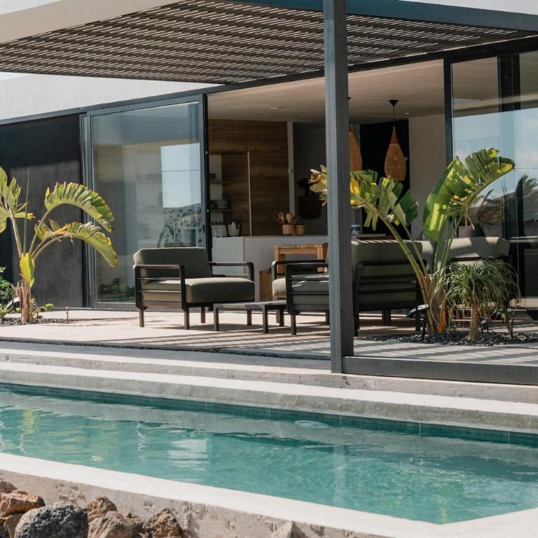Villa Mango - 3 bedrooms - heated pool - Three-Bedroom Villa - 3